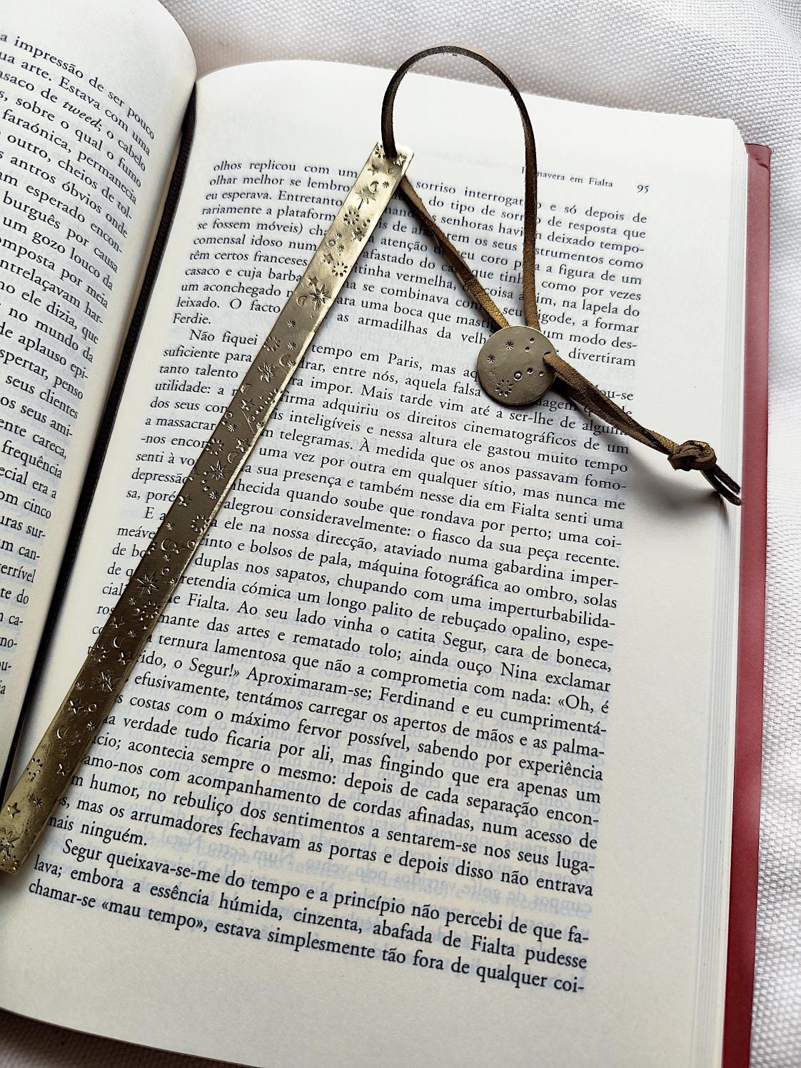 Personalized Golden Brass Bookmark with Celestial & Star Details Stamped Texture  + Tag with Custom Zodiac Constellation