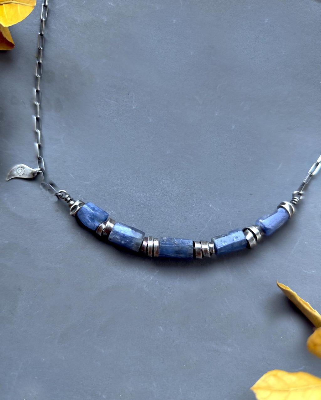 Rough Blue Kyanite Silver .925 Chain Necklace - Oxidized Sterling Silver Artisan Handcrafted Jewellery with Natural Denim Gemstone Choker