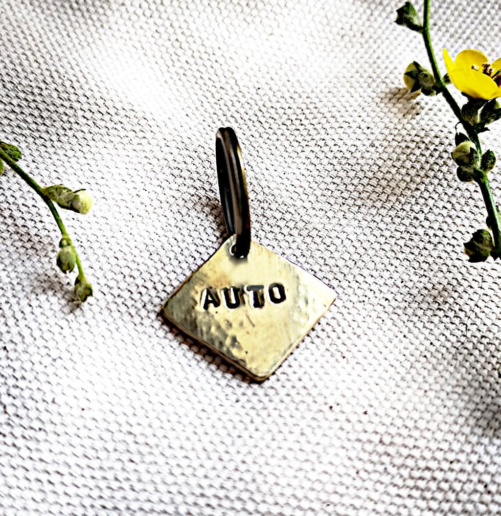 Hammered Texture Brass Oval ID Tag - Personalized Pet Tag / Key-ring Detail