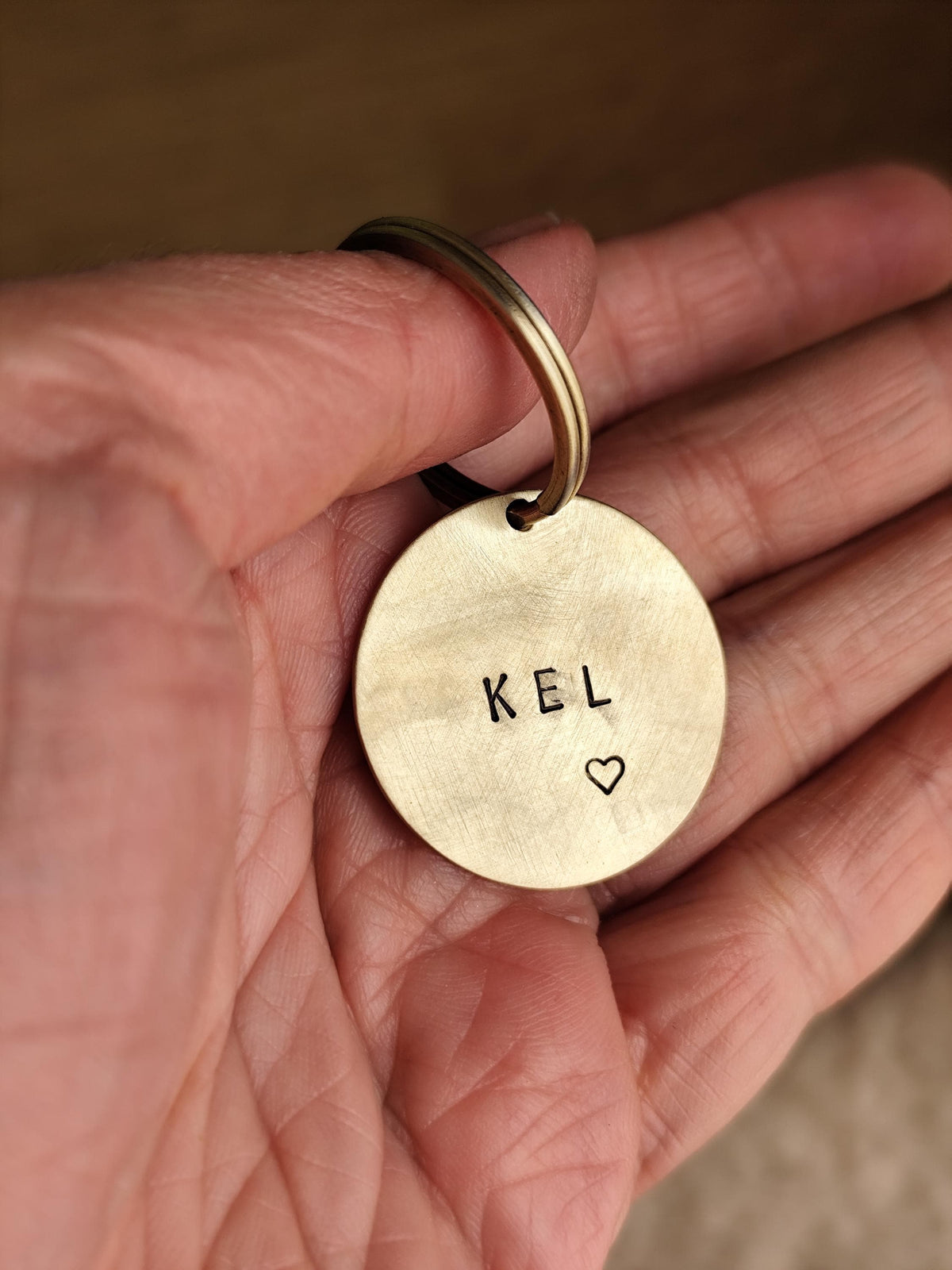 Hammered Texture Brass Oval ID Tag - Personalized Pet Tag / Key-ring Detail