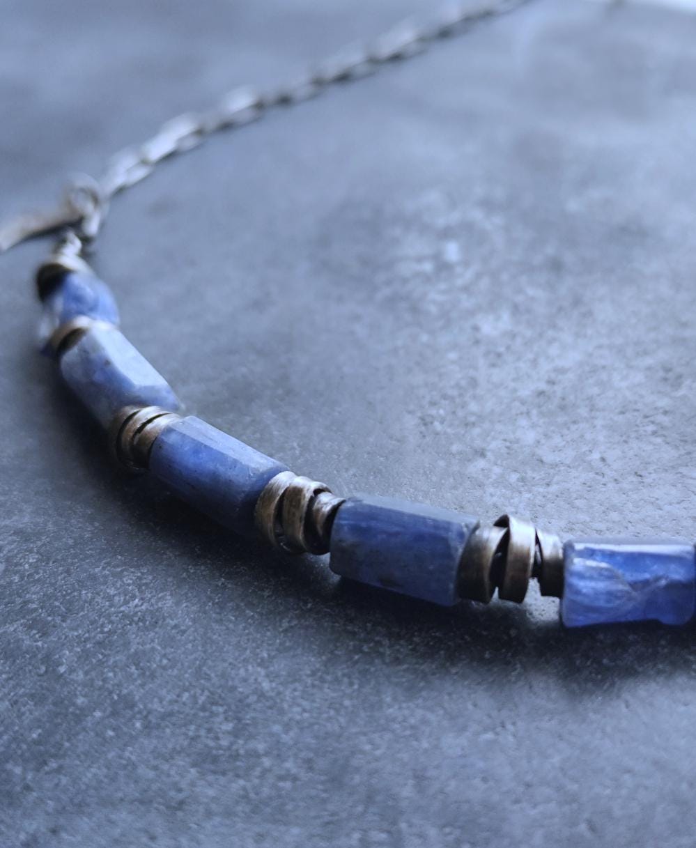 Rough Blue Kyanite Silver .925 Chain Necklace - Oxidized Sterling Silver Artisan Handcrafted Jewellery with Natural Denim Gemstone Choker