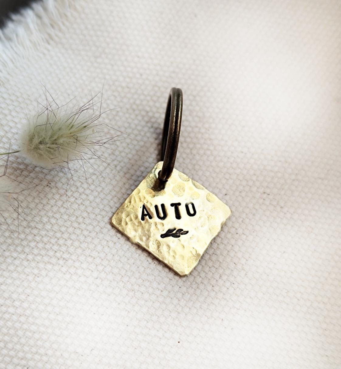 Personalized Square Dog/Cat Tag Smooth/Textured/Shiny / Custom Key-ring Pendant