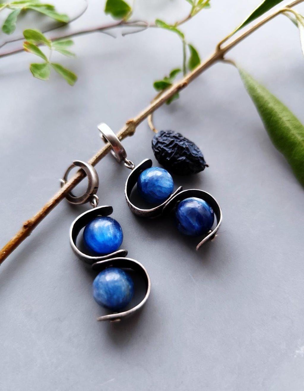 Rustic Texture Blue Kyanite Hoop Earrings with Orbital Geometrical Detail - OOAK Modern Silver Earrings Genuine Denim Blue Gemstone .925