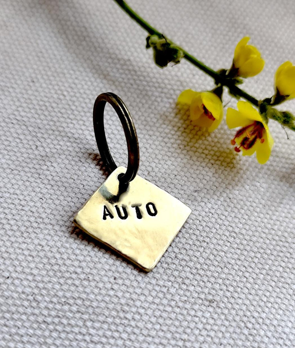Personalized Square Dog/Cat Tag Smooth/Textured/Shiny / Custom Key-ring Pendant
