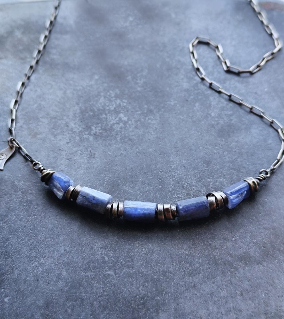 Rough Blue Kyanite Silver .925 Chain Necklace - Oxidized Sterling Silver Artisan Handcrafted Jewellery with Natural Denim Gemstone Choker