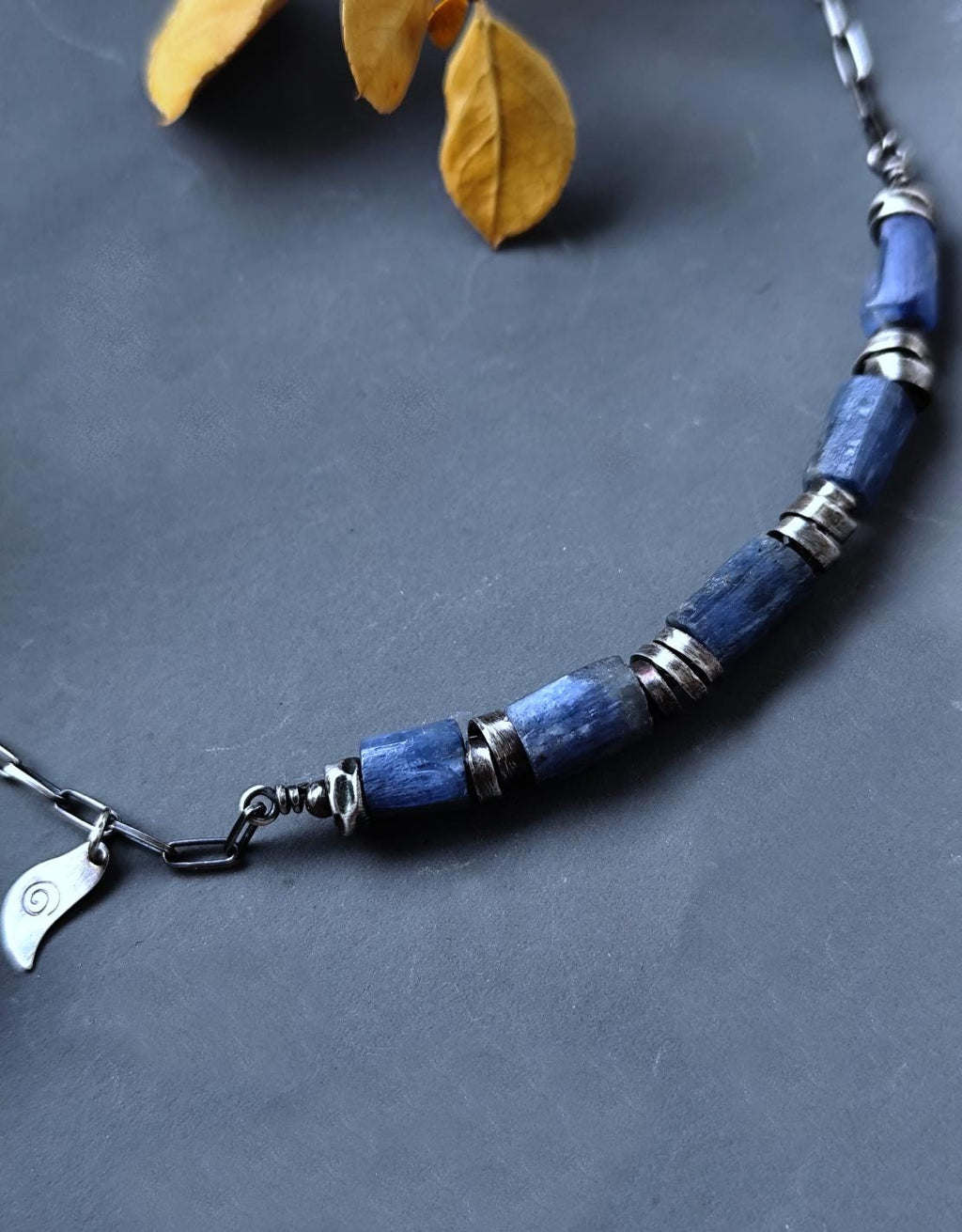 Rough Blue Kyanite Silver .925 Chain Necklace - Oxidized Sterling Silver Artisan Handcrafted Jewellery with Natural Denim Gemstone Choker